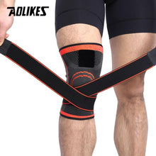 Load image into Gallery viewer, Knee Lock